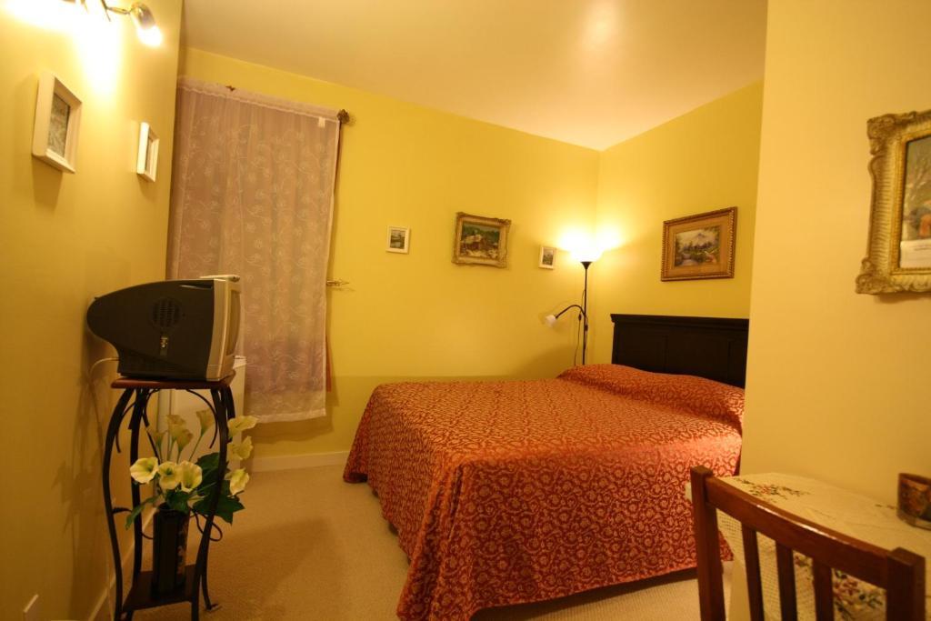 Villa Maria Country Inn Acheson Buitenkant foto