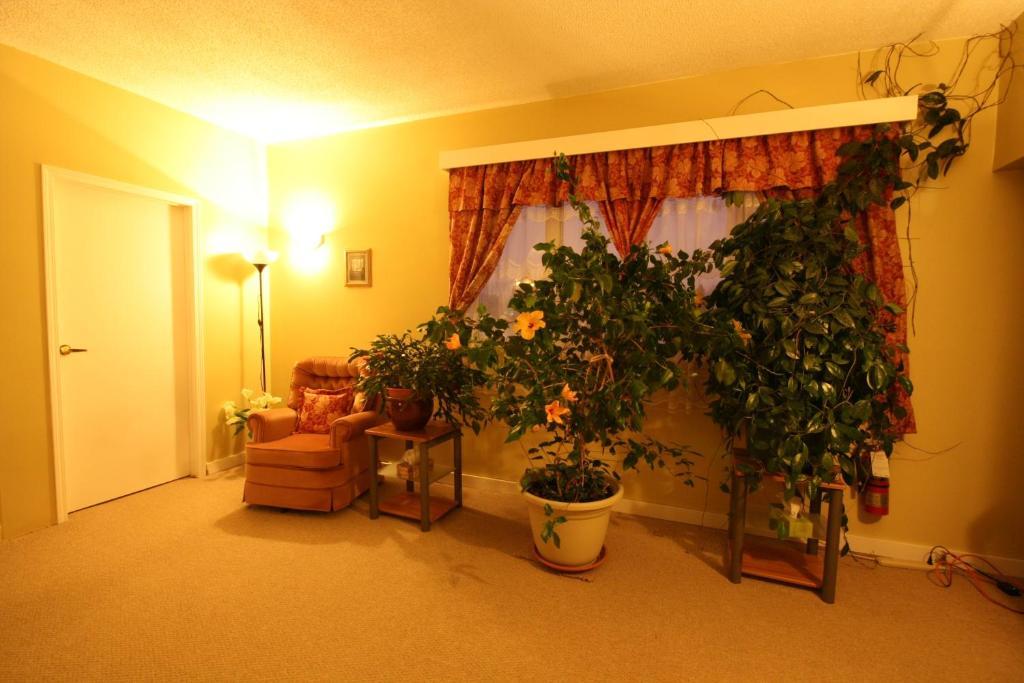 Villa Maria Country Inn Acheson Buitenkant foto